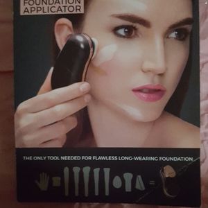 Makeup applicator NIB